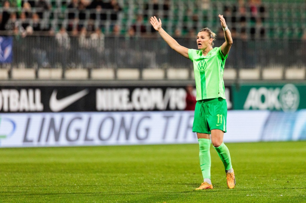 Alexandra Popp Membuat Kejutan Setelah 14 Tahun di Wolfsburg