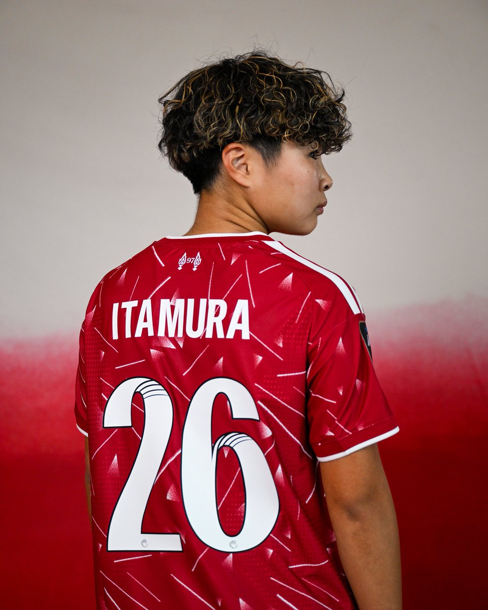 Liverpool Menandatangani Terobosan Internasional Jepang di Feyenoord